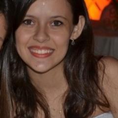 Suponho que me entender não é uma questão de inteligência e sim de sentir, de entrar em contato...
Ou toca, ou não toca. (Clarice Lispector)
