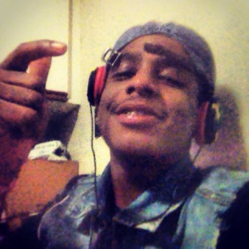 Im too busy chasin .. U old #News #bambamthegod is #Treding #Topic n my twin Rome Amir Moore im ready for u #yuggin