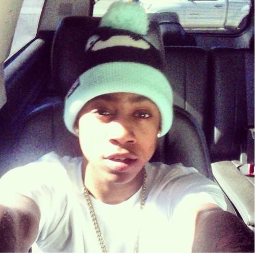Heeeey for all the TeamTwist fans follow us #TeamTwist Twist followed 08.02.13