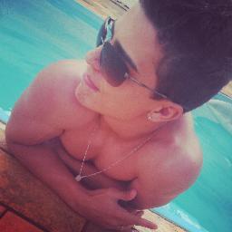 INSTAGRAMMMMMMMM: @martinirenan