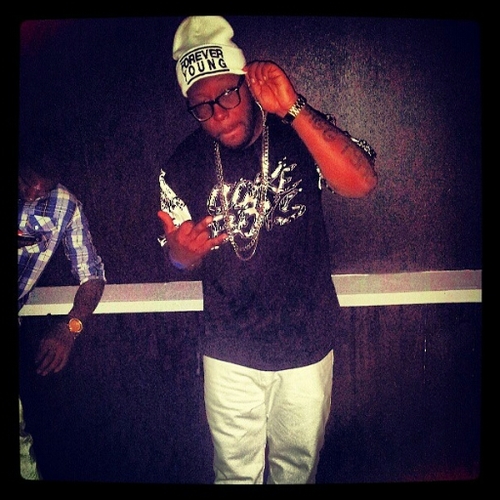 The Official Promoter For The Artist Yoingin & The Whole Forever Young Movement 

#ForeverYoung
#TeamToss
#NikeGang