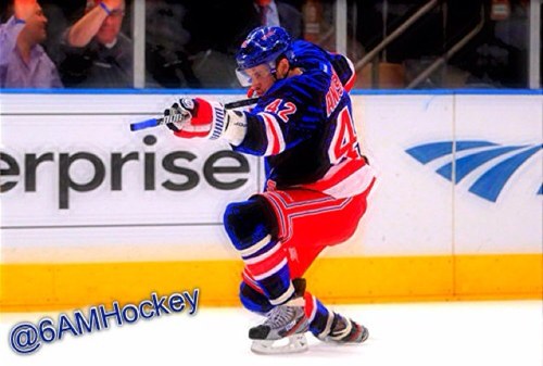 Tweet me any sports pic that you want and ill edit it.. I do headers and profile photos as well
