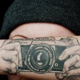 _clossonphotos's profile picture. New twitter for my awesome photography! (There won't be a lot of excess tweets!)