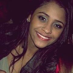 Estudante de Direito, estagiaria no MPF-PARACATU/MG,amo UFC,musicaa,comidass e baladaas.. 'Abelezadecadaumestanocontraditorio#  ;) - SIGO TODOS QUE ME SEGUIREM-