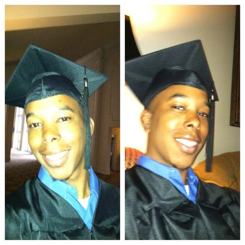 Yeah its me!!! #teamcollegegrad #teamrealaf    #imakethisshitlookeasy I just really dont be giving a fuck lol!!!