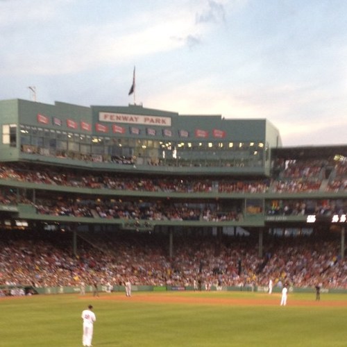 nothingbuthart's profile picture. 