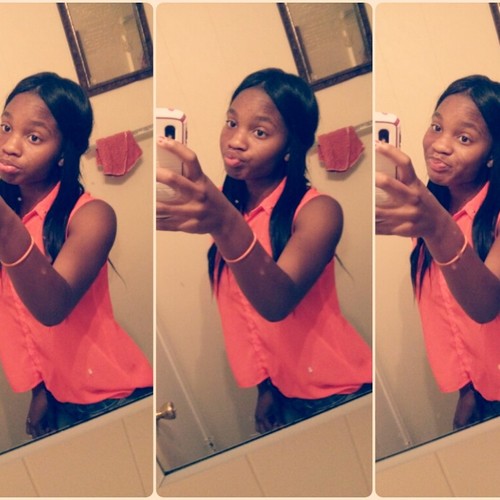 Swerrrrrveeeeee , Bitch Im To Tight Follow Me & Ill Follow Back (;