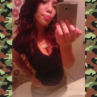 Short & Simple ♡ 
17 & Single.
