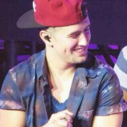 Uh.. Hi? {RP/FL} @carlos_garciaxx is my best friend (: