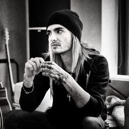 Alien ∞ @tokiohotel ❤