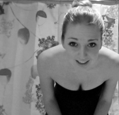 MandaGLR's profile picture. it's ok, you can follow me