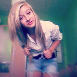 14 y.o, girl from Czech, single, PROUD BELIEBER, follow me and i follow you back, yea i love ♥Bieber♥, ♥Beliebers, BoyBeliebers♥ and the most CHARLIE♥♥
