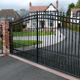 Expert Electric Gate Specialist. Specialists in Electric Gates for homes and businesses.