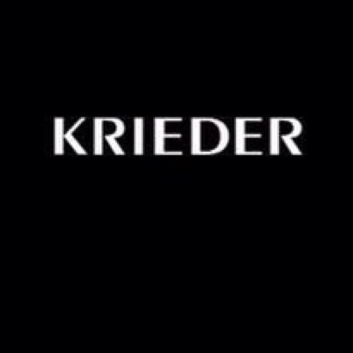 Our sole objective is to create kitchens and furniture of beauty, rich in quality and daring in combination