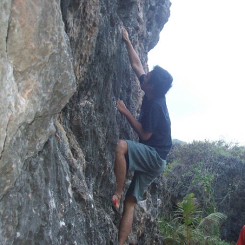 Bahreisii's profile picture. Civil Engineering '09 UNS | Tebuireng