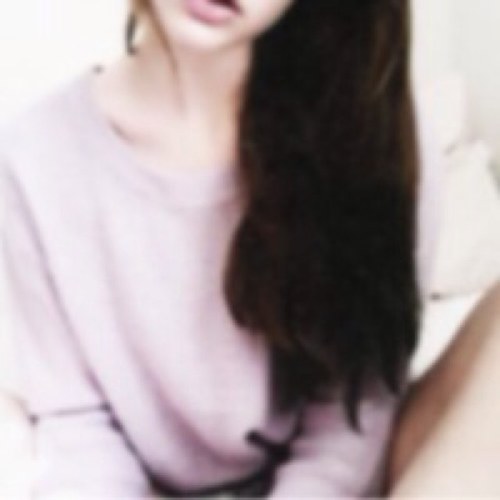dont follow this account, follow @keziamelodia and @niggshire k bye niggs