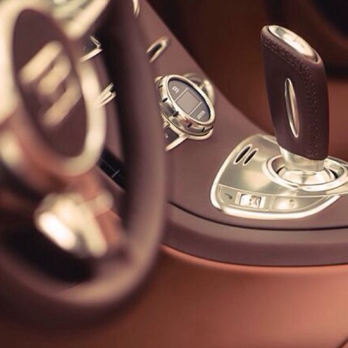 uniquetalen's profile picture. I know someone in the world is waiting for me,although i've no idea who she is,but i feel happy everyday for this……