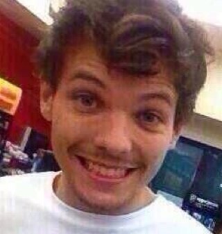 YOU JUST GOT URSELF A FREE FOLLOW ! GO FOLLOW MY MAIN ACCOUNT @cuddlyloueh ILY STAY GUCCI