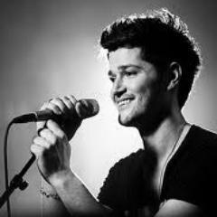 created this account to help @thescript to win #mtvhottest. my real account: @madalenacordovi .    i follow back ;)