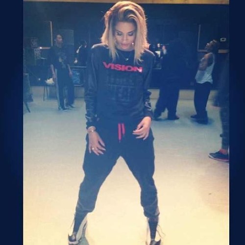 @CIARA #Overdose OUT NOW!! THE BRAND NEW SELF TITLED ALBUM Ciara OUT NOW!!!! BUY FROM #iTunes HERE --- http://t.co/xmpvS13rkT