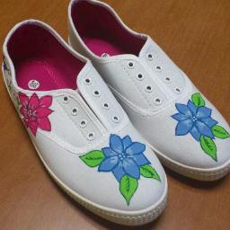 ArtesaniaYolyly's profile picture. Manualidades, complementos, artesanía.Si quieres ser original y no sabes qué regalar, ésta es tu página. Se hacen envíos, precios por MD.