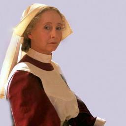 Poppy Pomfrey. School healer at Hogwarts. I can mend bones in a heartbeat! Any problems? Come to me. #RP