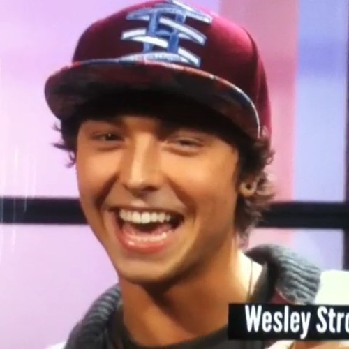 hi guys so emblem fan here. Emblem3 Over life!!!! 0/6 forrell tho... wahh... hahaha #TeamInspireForDays