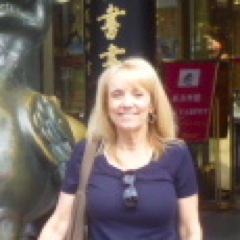 New Jersey girl who loves to write--romance, mystery, adventure. I blog about exotic travel and a snarky cat: Hot Blogging with Chuck https://t.co/BiPq7LEy4l