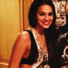 VOTE: #MPN #BrunaMarquezine & #MPN #BrunaMarquezineAtriz ! P.S: Não coloque as duas tag num mesmo tweet.