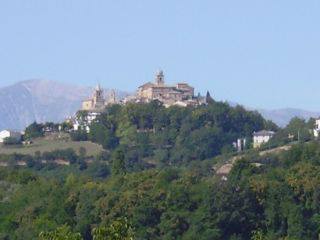 Just Marche is a club which is passionate about the Marche region and promotes this beautiful and still relatively unknown part of Italy.