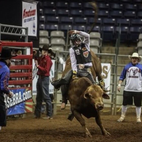 Love riding bulls an team roping living the dream I've been blessed with an awesome life . Praise God !!