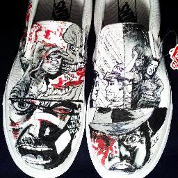(Formerly notes2strokes) Artist originally from Orange County. I create amazing works of art and custom paint whatever I can get my hands on (mainly shoes).