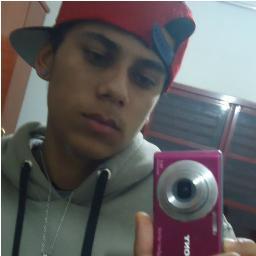 Só mais um ai na net ...Si eu sou diferente descubra ai? Da seus pulos hehehe Si num tiver nem ai _|_ ... Fui _\|/_