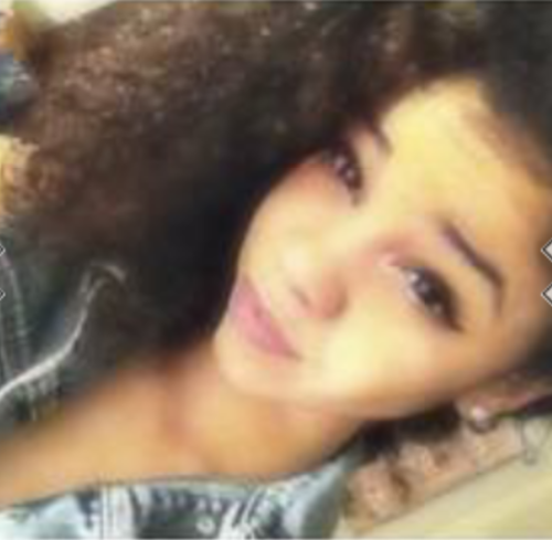 iGeT_HOEz's profile picture. on a flight ✈ waiting for the right one .