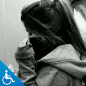 ♡ لست مقدسه حد الكمال '( فَـ انآا مججَرد شخصيهﮧ'ه عآابره سَ/ينساهآ الزّمن ولن يتذكرني إلا من آحبني بِ صددق :)