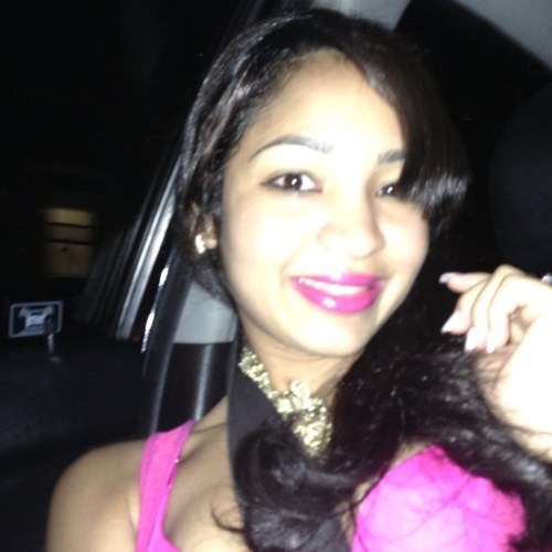 Amistosa y sincera amando mi linda familia todo los dia gracias mi dios !!!