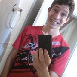 Superar é preciso. Seguir em frente é essencial. Olhar pra trás é perda de tempo. Passado se fosse bom era presente.  Liberdade¥