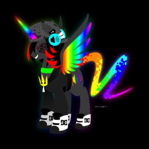 Just the raver prince! Children are @mlp_WindbreezeR and 3 others.Hubby to @mlp_StarMixer.