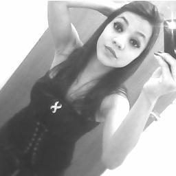 Ooii para todos que me segue ,vou falar um pouquinho de mim ,eu sou uma pessoa legal mais as vezes chata ,curt varias bandas de rock iiii só ashahsahsah.