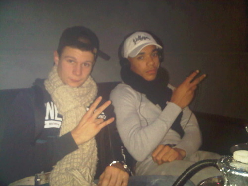 #TeamChicha 
#TeamPsg
#TeamDespoRutti
#TeamBooba
#TeamKtm