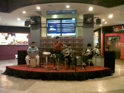 denbonar's profile picture. New account @bonar_RCB