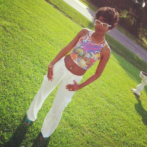 Im a single self made young lady that is ALL about my son, fam, making my own $$$ & following my dream. Follow me on IG MsFancyPants_  RIP Lamonte