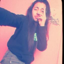 Vivo en tu poto, me gusta Big time rush, Justin Bieber, Megan Nicole y Matt Hunter:))))  y soy una traficante de Jerri, Diego Y DragonSchmidt;))