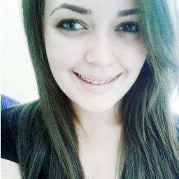 Cada livro que você lê, cada historia que você vive,cada momento que deveria ficar,cada aprendizado,escolha,a vida é feita de tudo o que podemos Absorver. ( L.M
