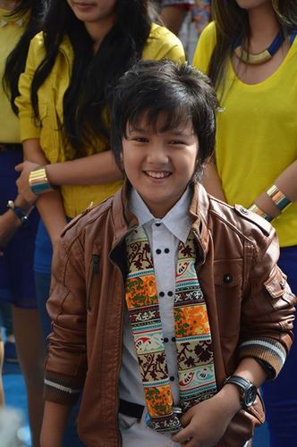 difamilli, follow kita yuk! follback? just mantion:)