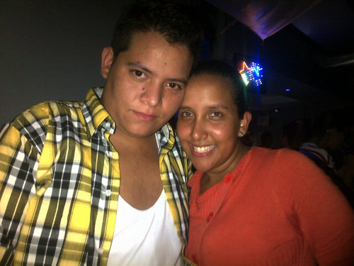 Amo los scout trabajo en casio,salir ir al cine,compartir con mis amigos