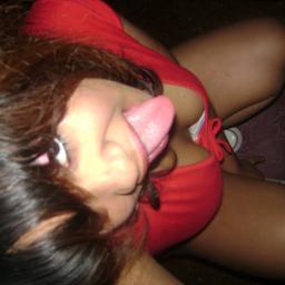 No soy simpatizante de ningún club de fútbol, no escucho música, no tengo hijos, odio los perros, los gatos y Twitter. Vos también sos porno, careta.
