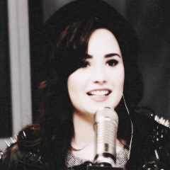✞ Stay strong ✞ (@ddlovato)