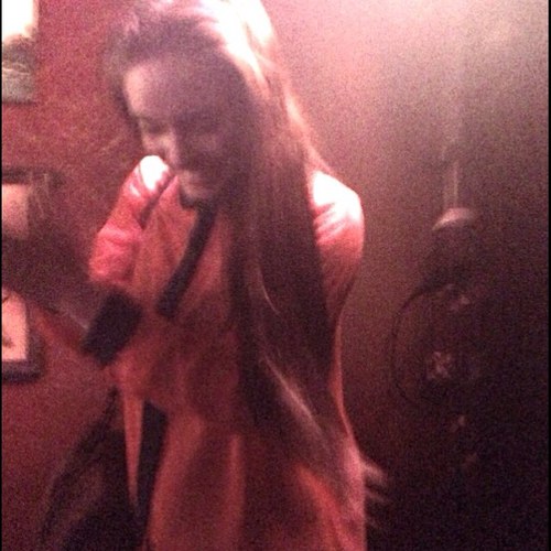 Emglees's profile picture. 