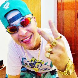MUSICA VEM COM A FIRMA ! http://t.co/7QRQanGg